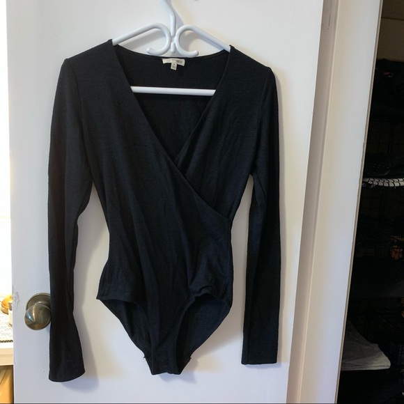 wilfred free onesie - Picture 1 of 2